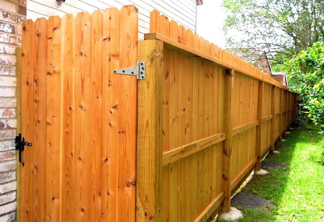 Fence Repair & Replacement in Claremont, CA